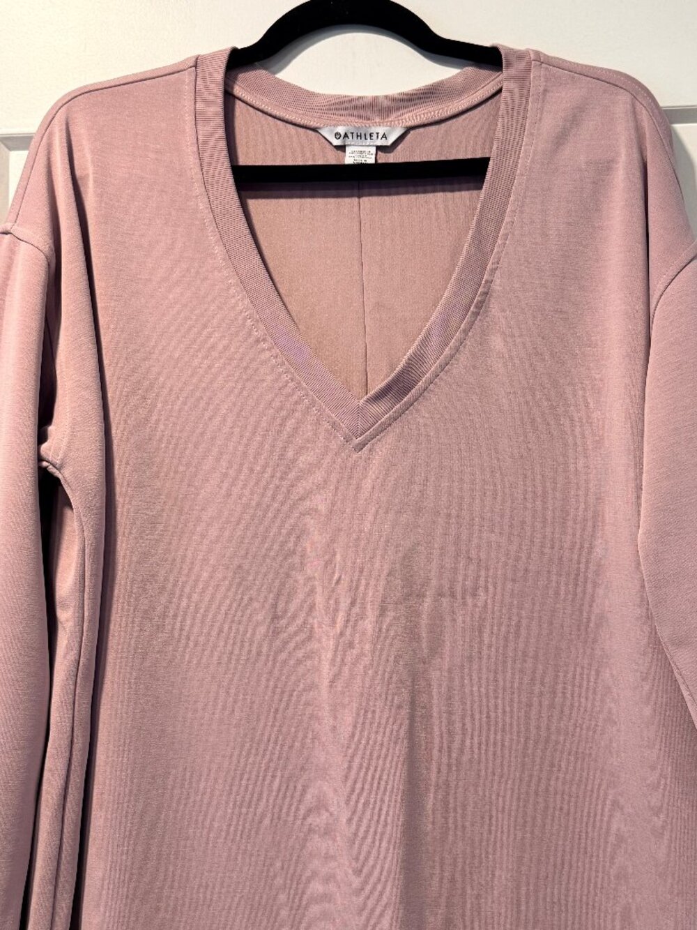 Athleta Pink Scuba Knit Long Sleeve V-Neck Pullover Sweatshirt